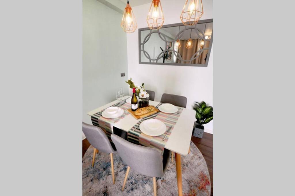 Super Spacious 2 Bedroom Apt 20Mn From Central. 伦敦 外观 照片